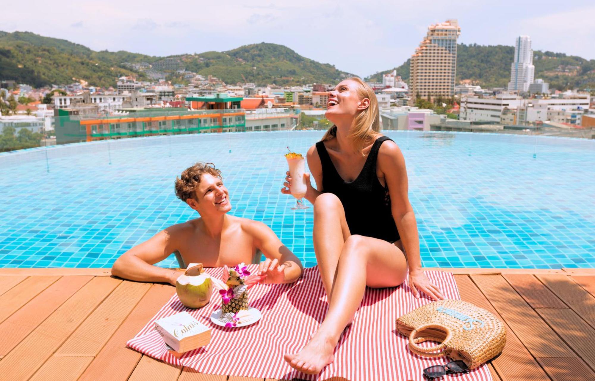 The Marina Phuket Hotel Patong Exterior foto