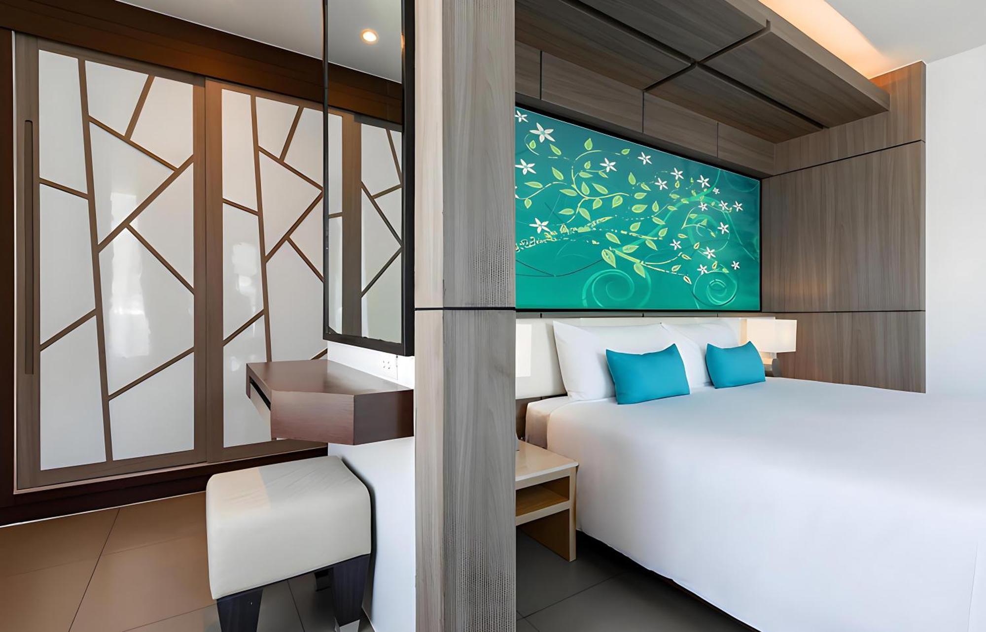 The Marina Phuket Hotel Patong Exterior foto