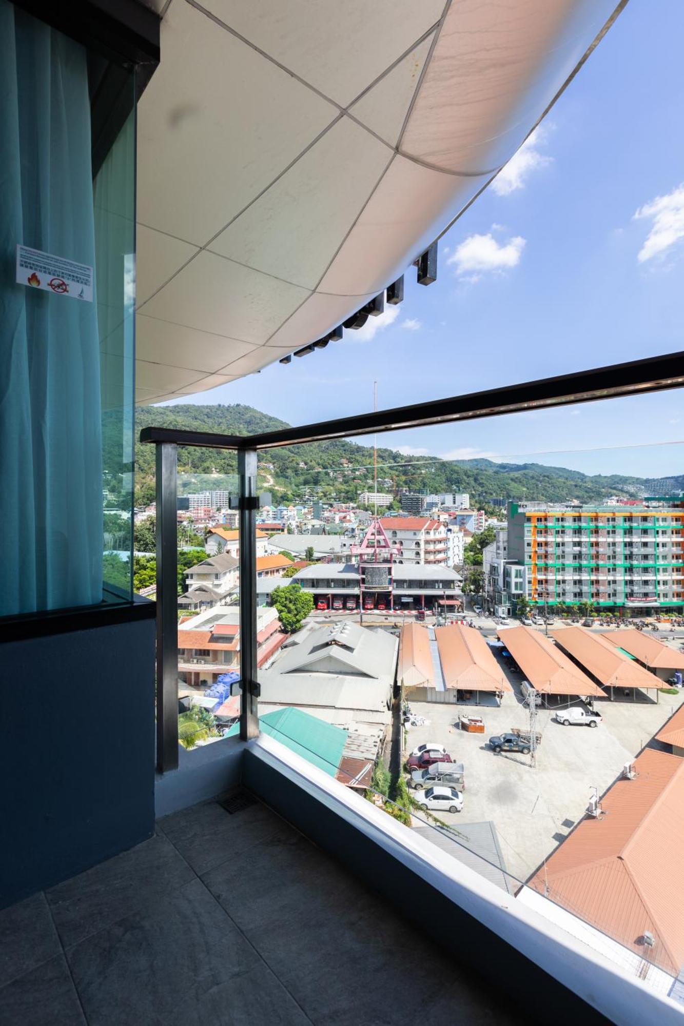 The Marina Phuket Hotel Patong Exterior foto
